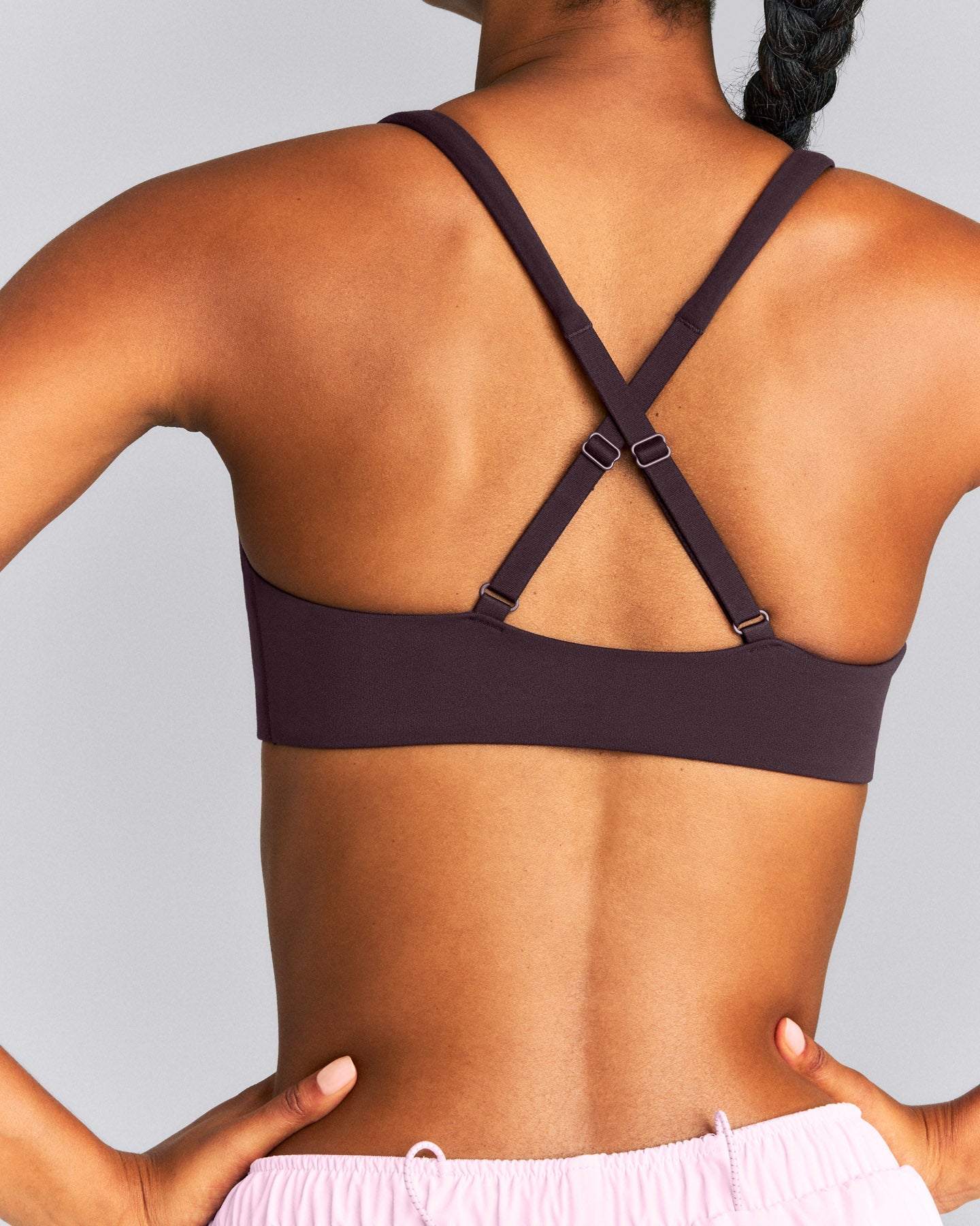 EasyLift™ Cross Back Sports Bra New Branding | Dark Umber Brown