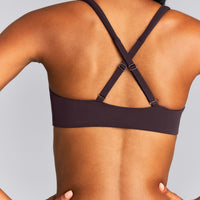 EasyLift™ Cross Back Sports Bra New Branding | Dark Umber Brown