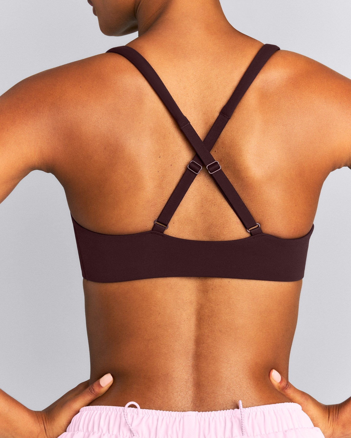 EasyLift™ Cross Back Sports Bra New Branding | Plum Brown