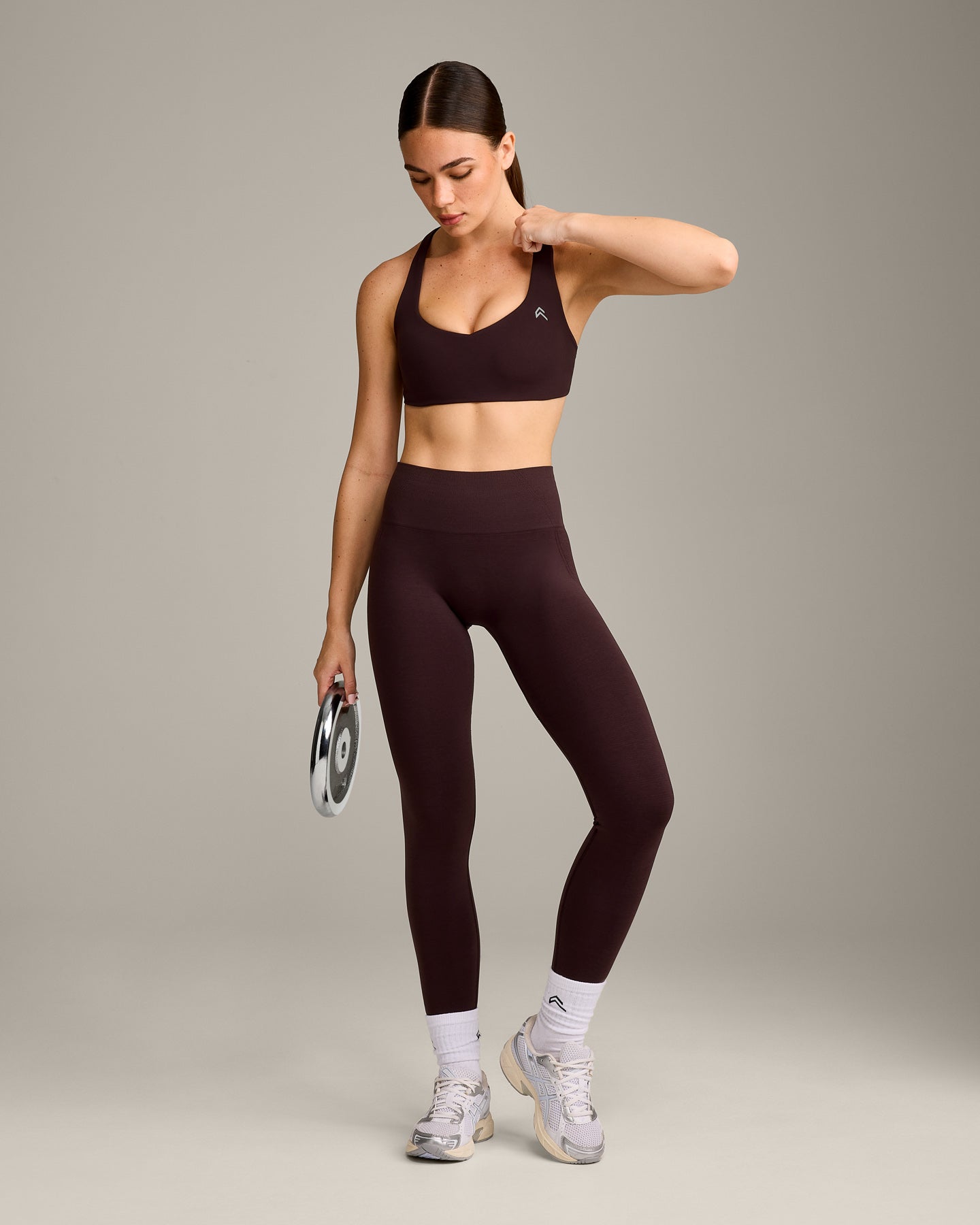 EasyLift™ Cross Back Sports Bra with Gray Logo | Plum Brown