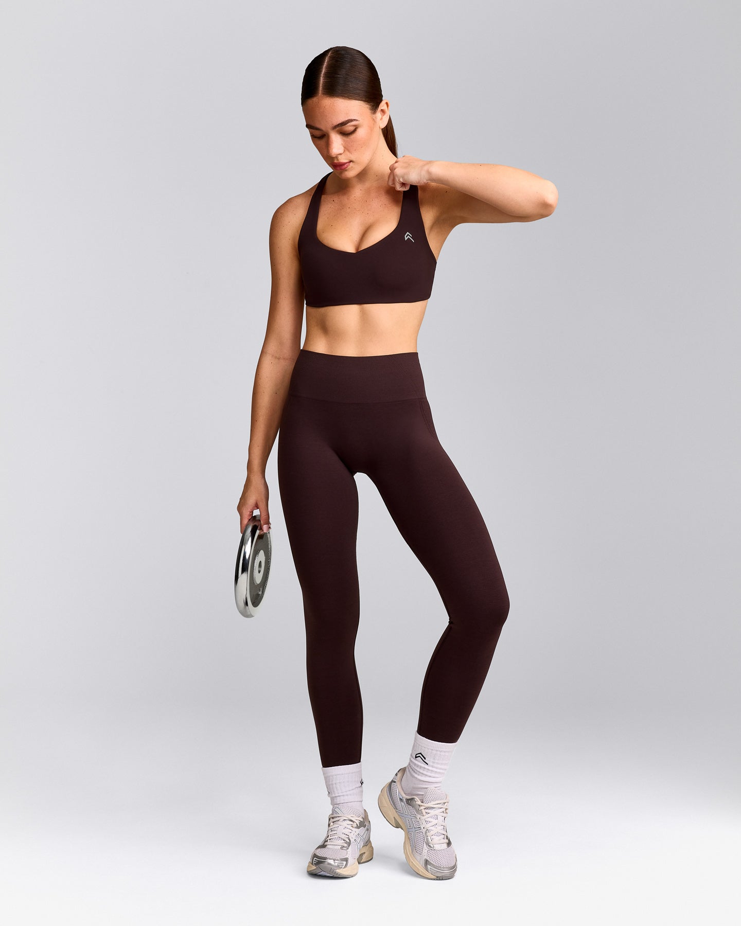 EasyLift™ Cross Back Sports Bra with Gray Logo | Plum Brown