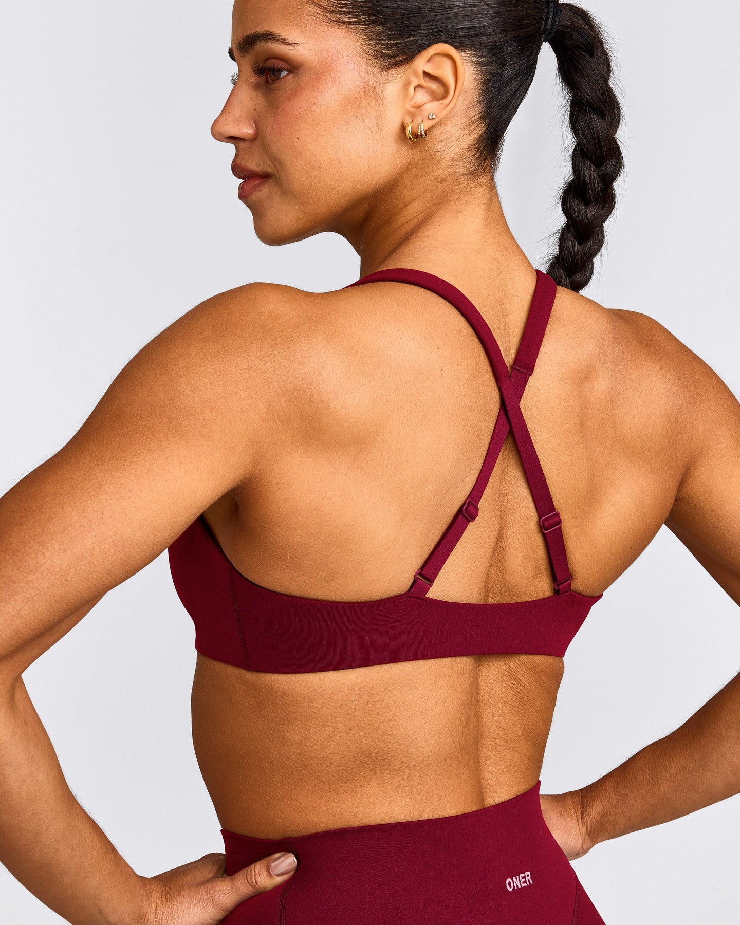 EasyLift™ Cross Back Sports Bra with Gray Logo | Ruby Red