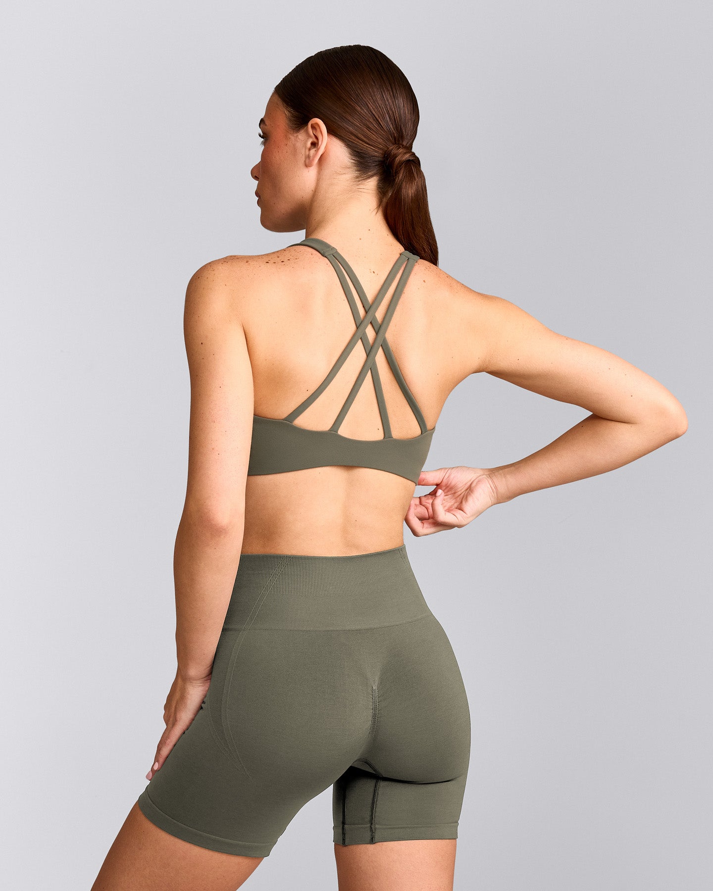 EasyLift™ High Neck Sports Bra with Gray Logo | Alpine Green