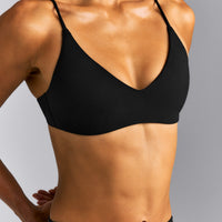 EasyLift™ Ultra Minimal Bralette New Branding | Black