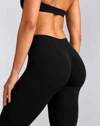 EffortlessLift™ Seamless Mid Rise Leggings with Gray Logo | Black