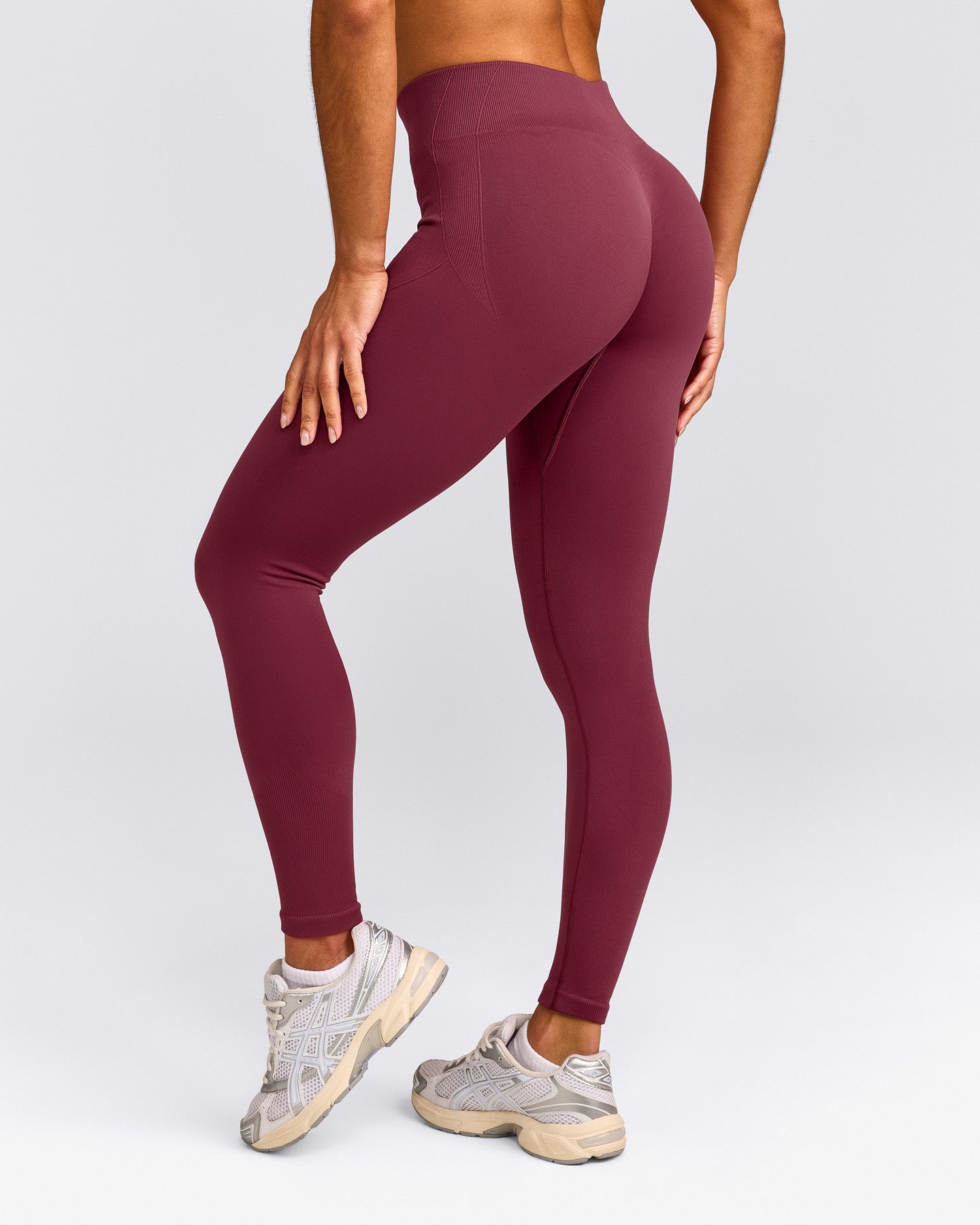 EnhanceLift™ Seamless Leggings with Gray Logo | Burnt Maroon