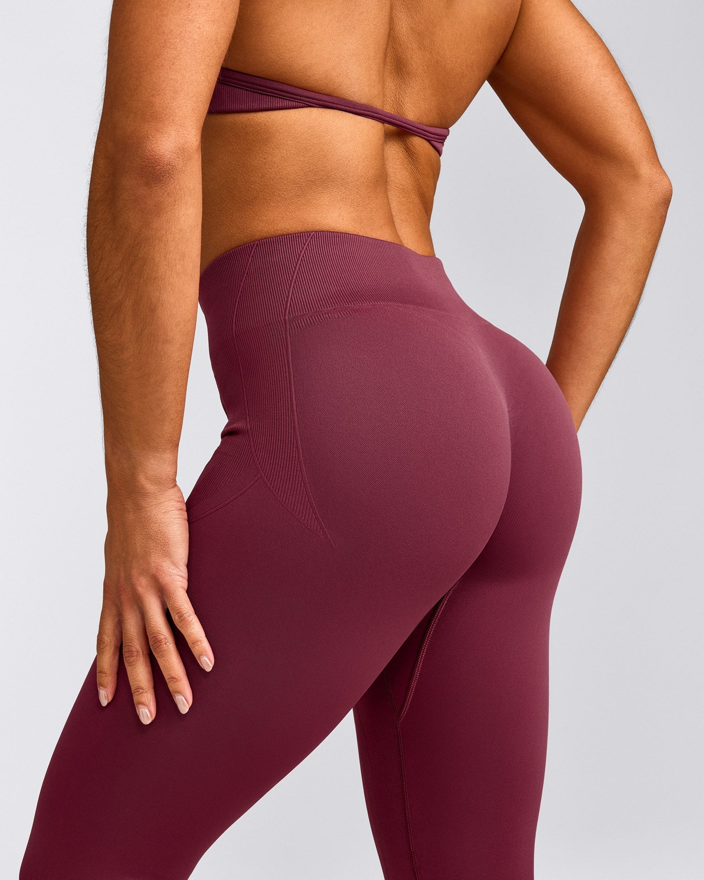 EnhanceLift™ Seamless Leggings with Gray Logo | Burnt Maroon