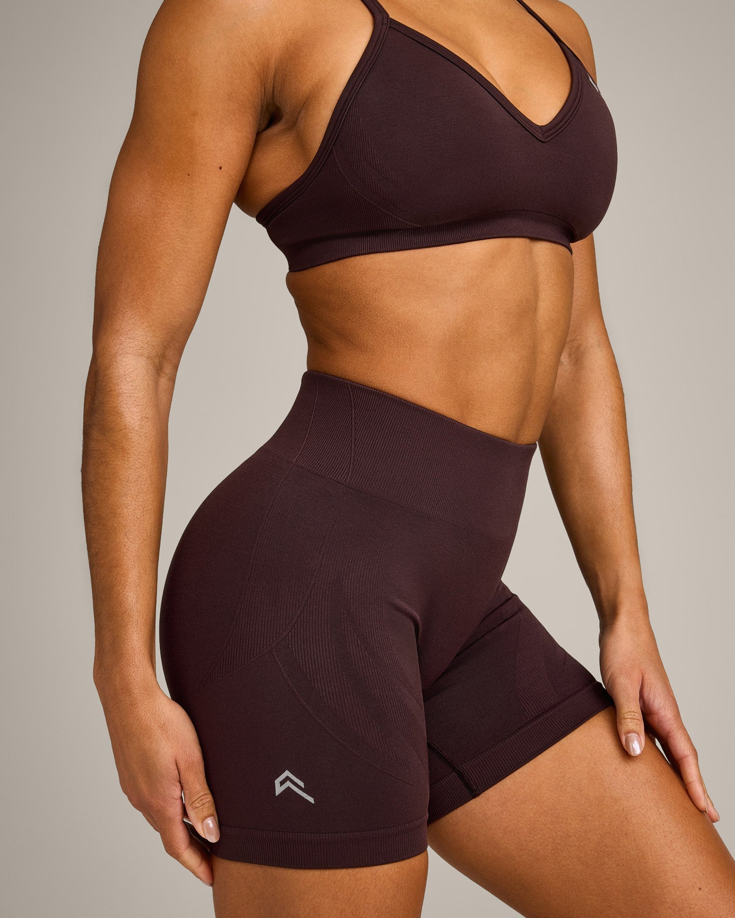 EnhanceLift™ Seamless Shorts with Gray Logo | Plum Brown