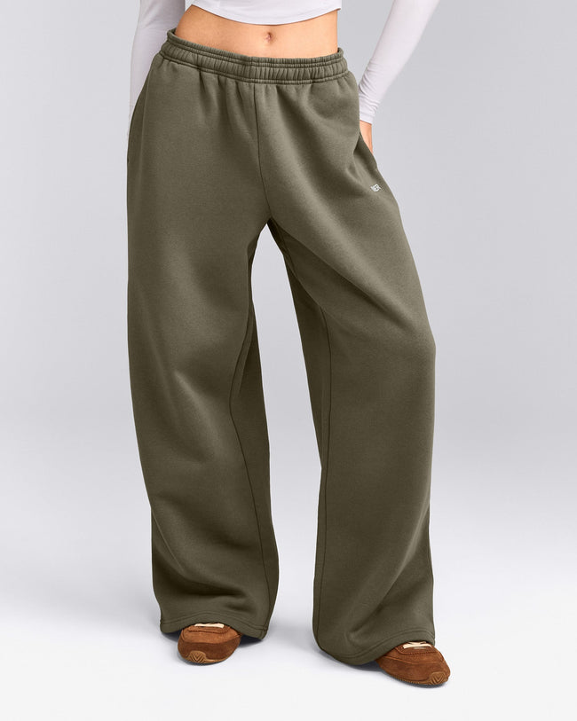 Foundations Cosy Oversized Straight Leg Sweatpants | Alpine Green
