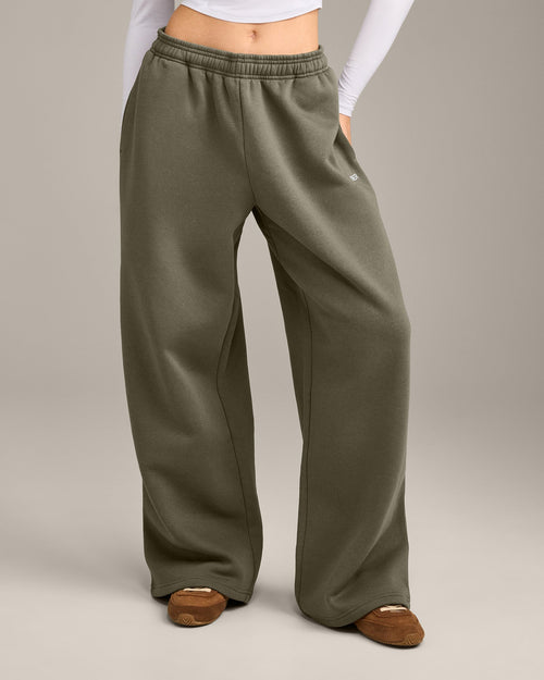Foundations Cosy Oversized Straight Leg Sweatpants | Alpine Green
