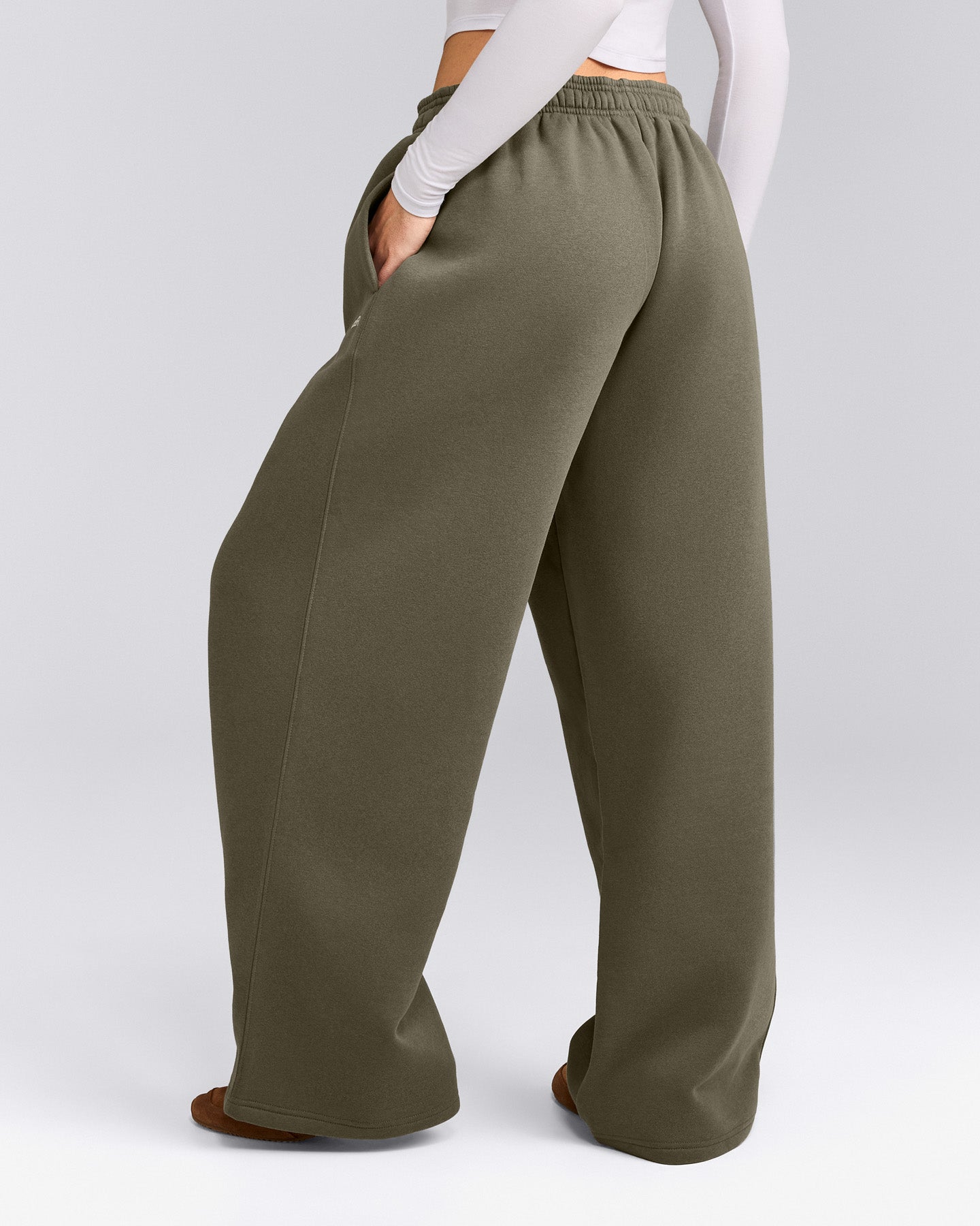 Foundations Cosy Oversized Straight Leg Sweatpants | Alpine Green