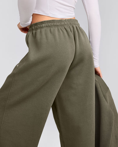 Foundations Cosy Oversized Straight Leg Sweatpants | Alpine Green