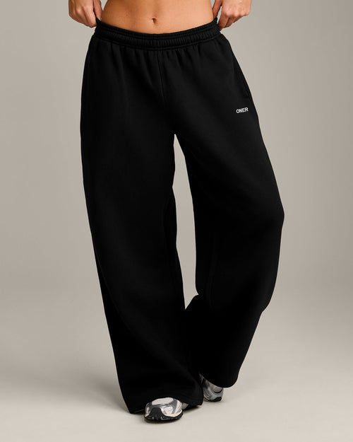 Foundations Cosy Oversized Straight Leg Sweatpants | Black