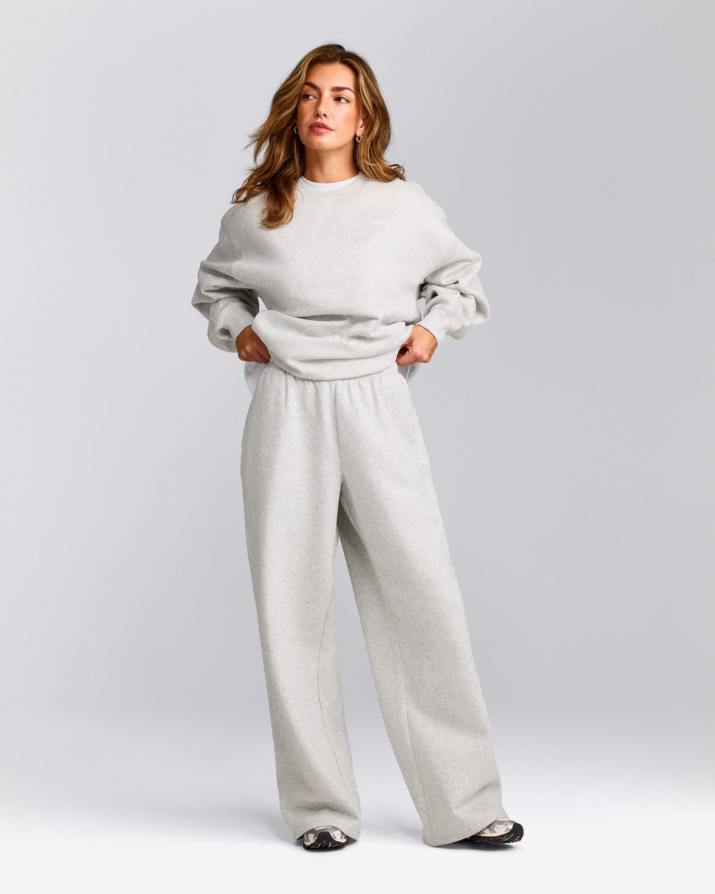 Foundations Cosy Oversized Straight Leg Sweatpants | Light Gray Marl