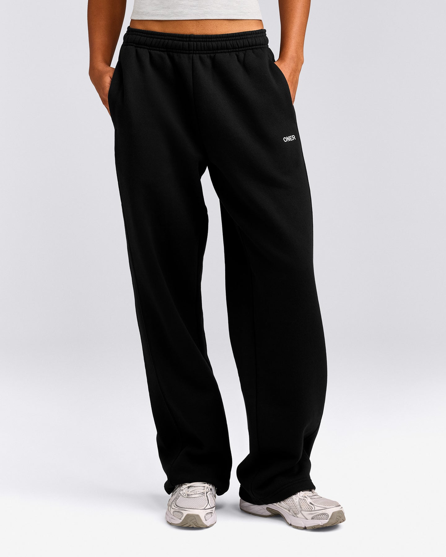 Foundations Cosy Straight Leg Sweatpants | Black