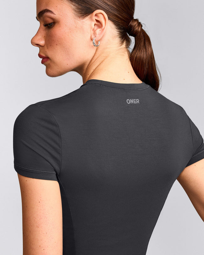 Mellow™ Motion Crew Neck Mid Top | Coal