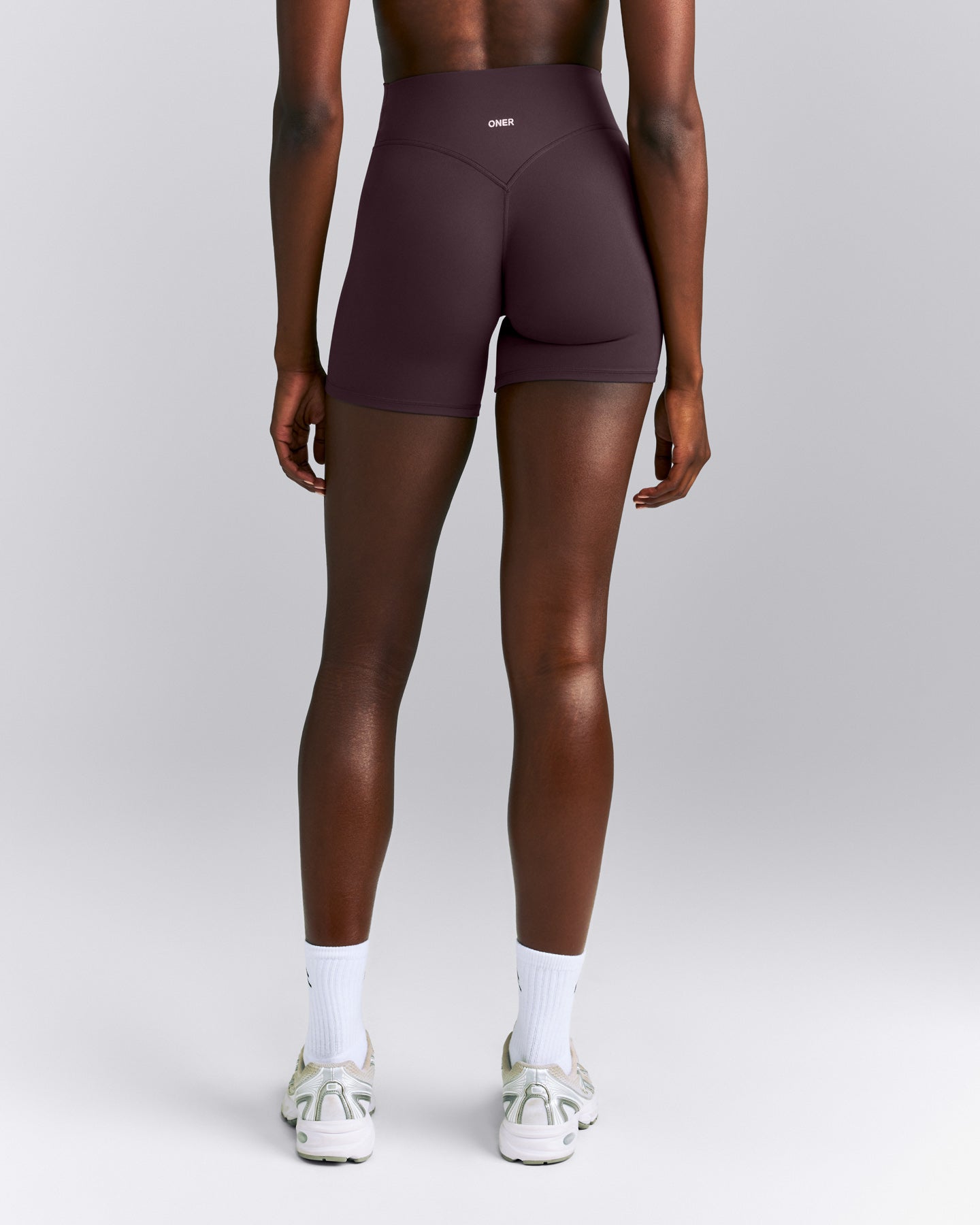 SoftMotion™ High Waisted Shorts 6" | Dark Umber Brown