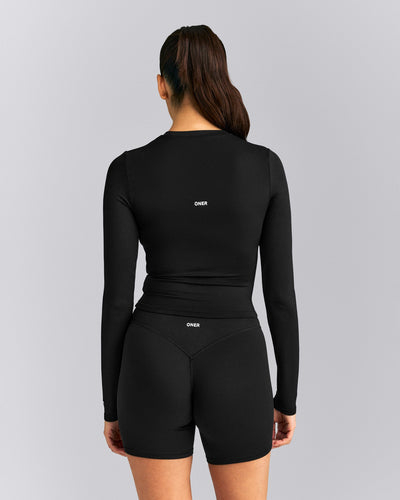 SoftMotion™ Long Sleeve Mid Top | Black