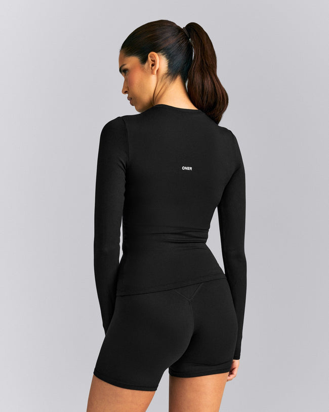 SoftMotion™ Long Sleeve Top | Black