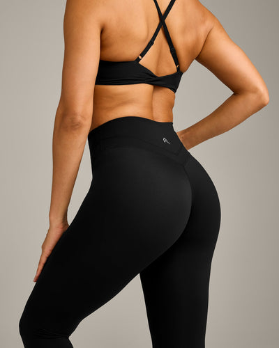 UnifiedMove High Waisted Leggings with Reflective Logo | Black