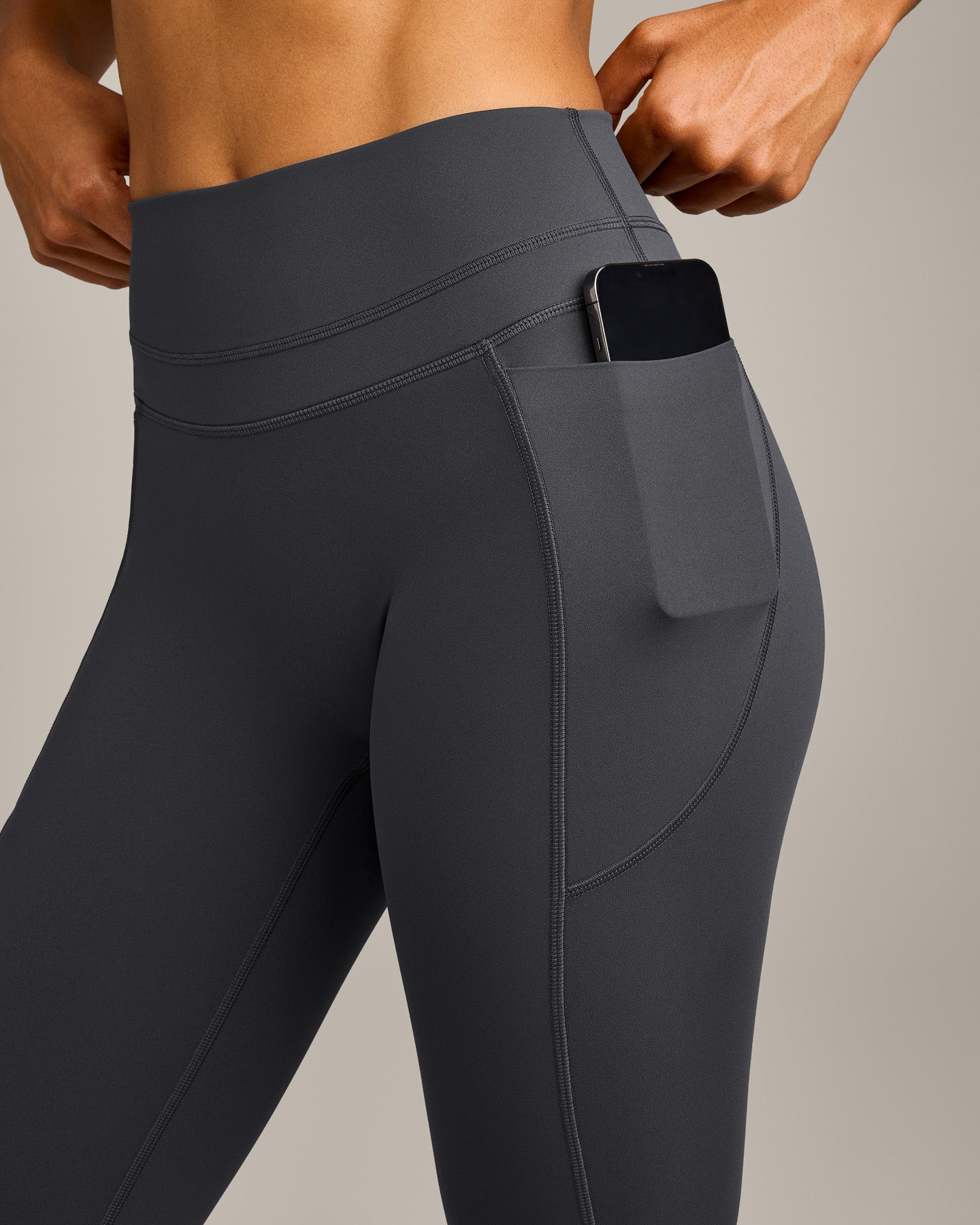 UnifiedMove High Waisted Pocket Leggings with Reflective Logo | Coal