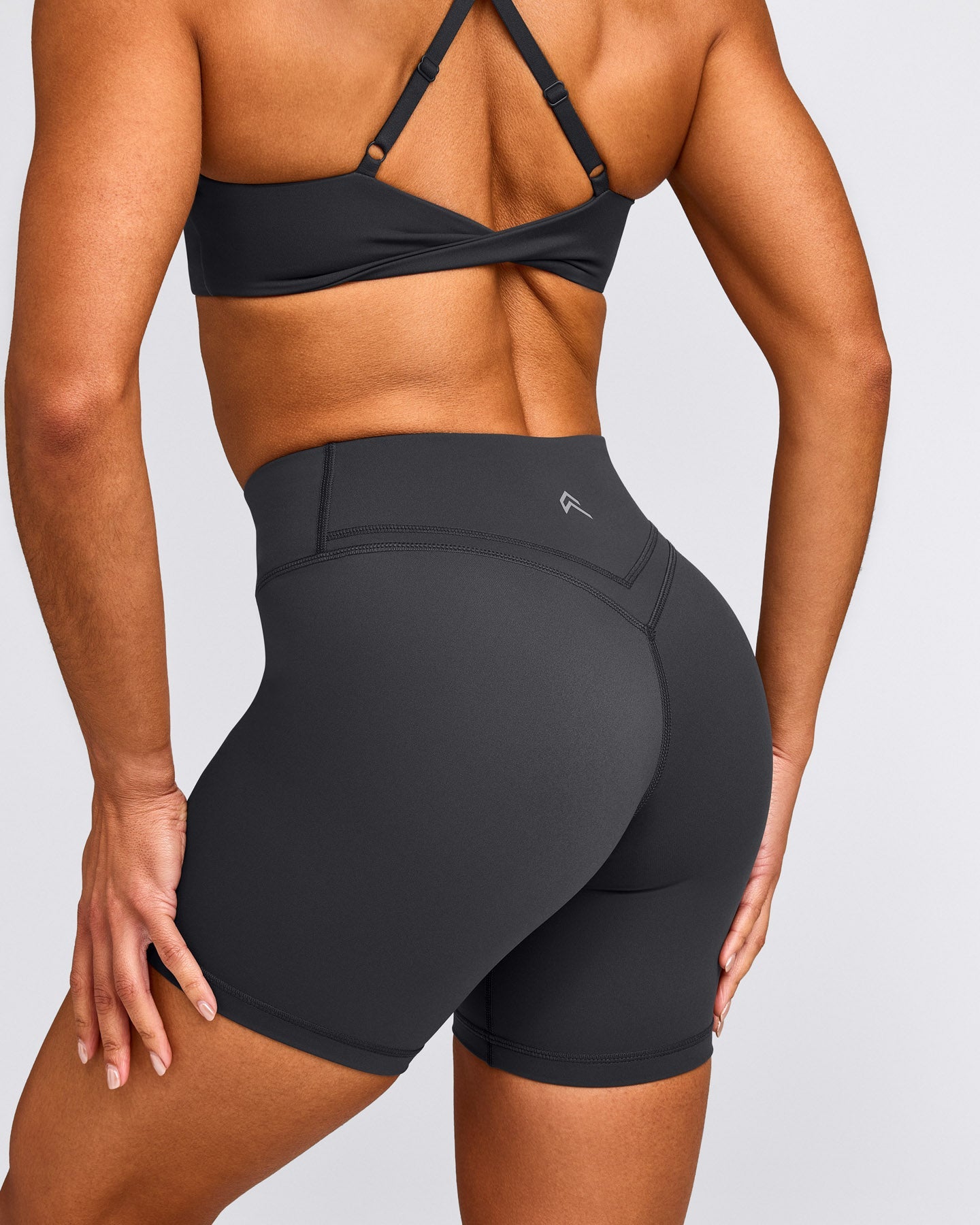 UnifiedMove™ Wrap Shorts 6" with Reflective Logo | Coal