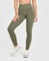 Effortless Seamless Leggings with White Logo | Alpine Green