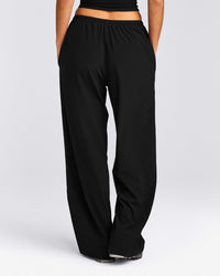 AirMove™ Wide Leg Pants | Black