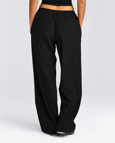 AirMove™ Wide Leg Pants | Black