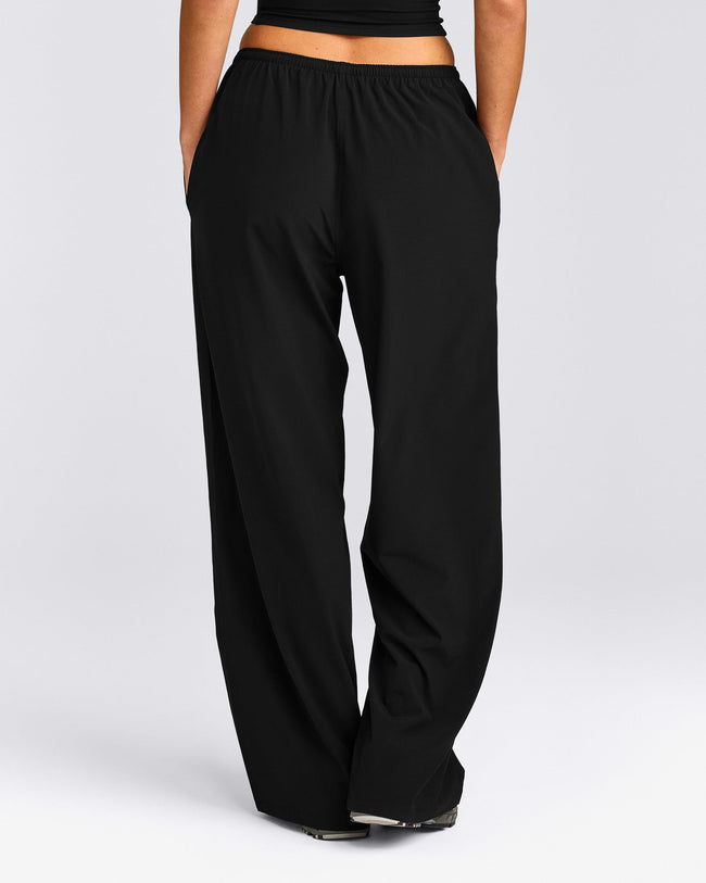 AirMove™ Wide Leg Pants | Black