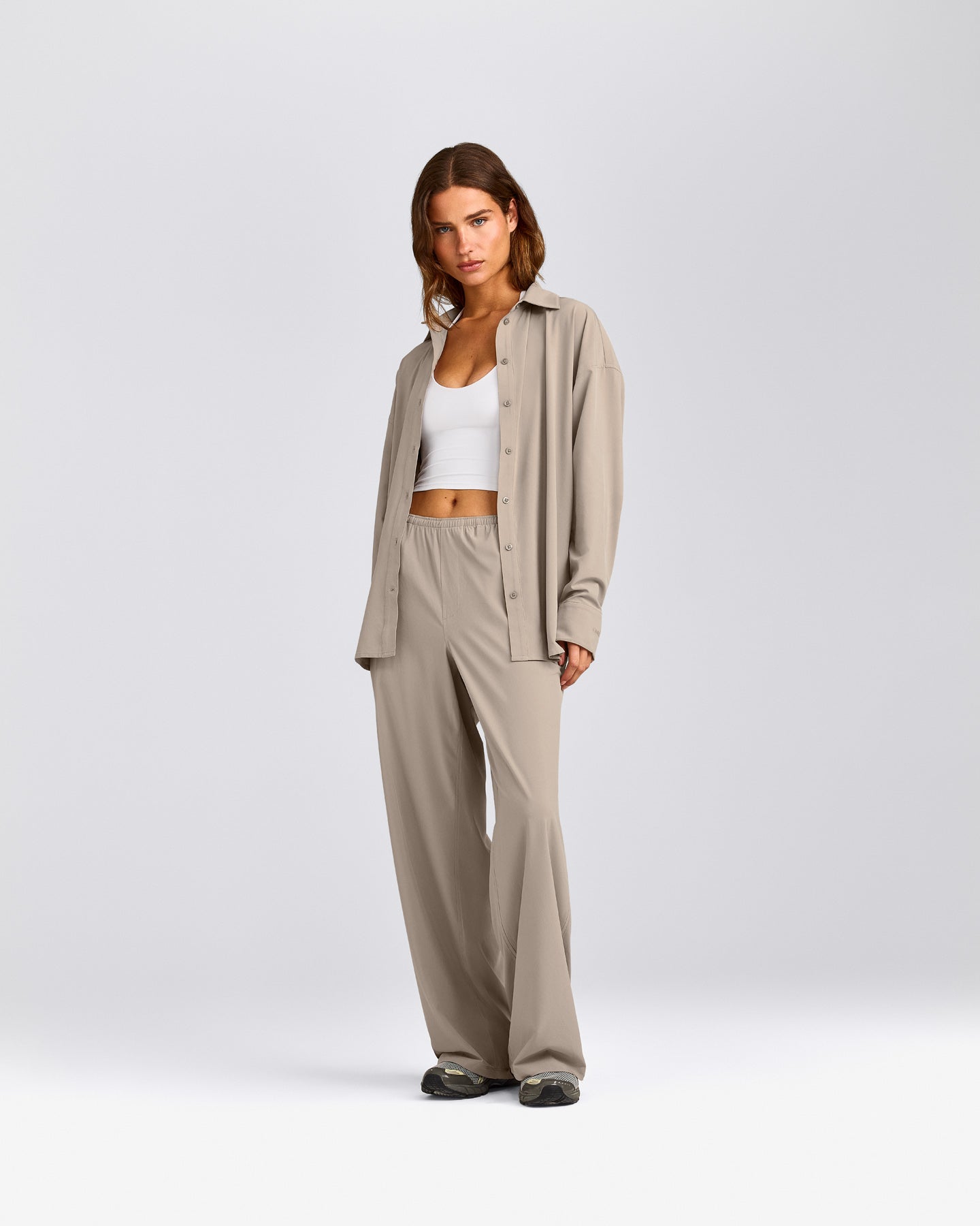 AirMove™ Wide Leg Pants | Warm Sand