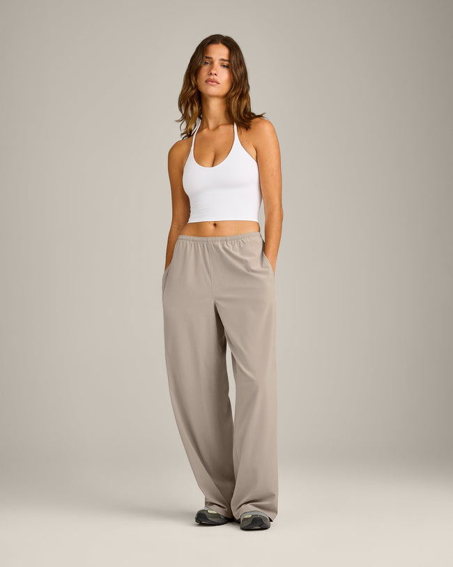 AirMove™ Wide Leg Pants | Warm Sand