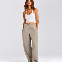 AirMove™ Wide Leg Pants | Warm Sand
