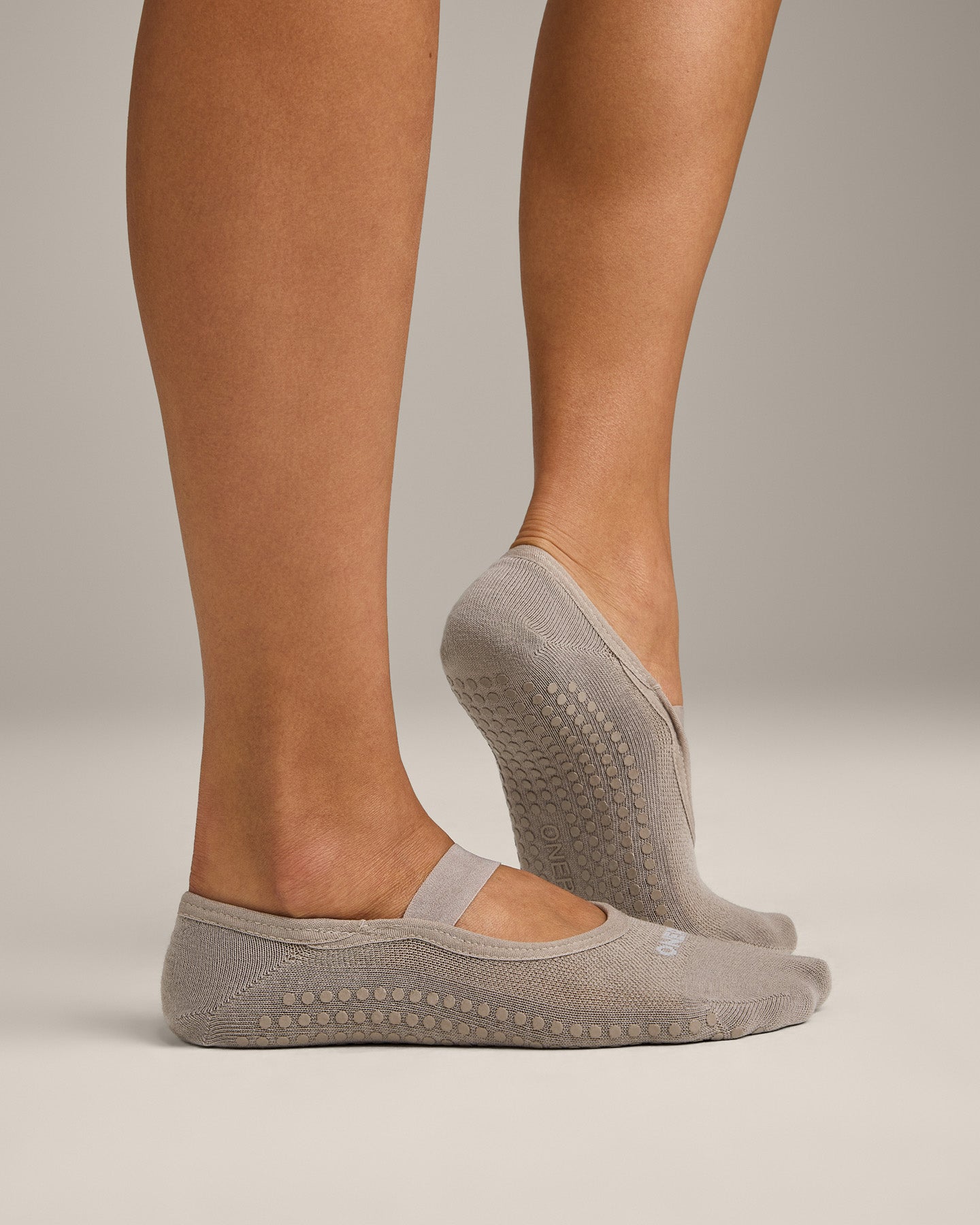 Pilates Grip Socks 1 Pack | Warm Sand