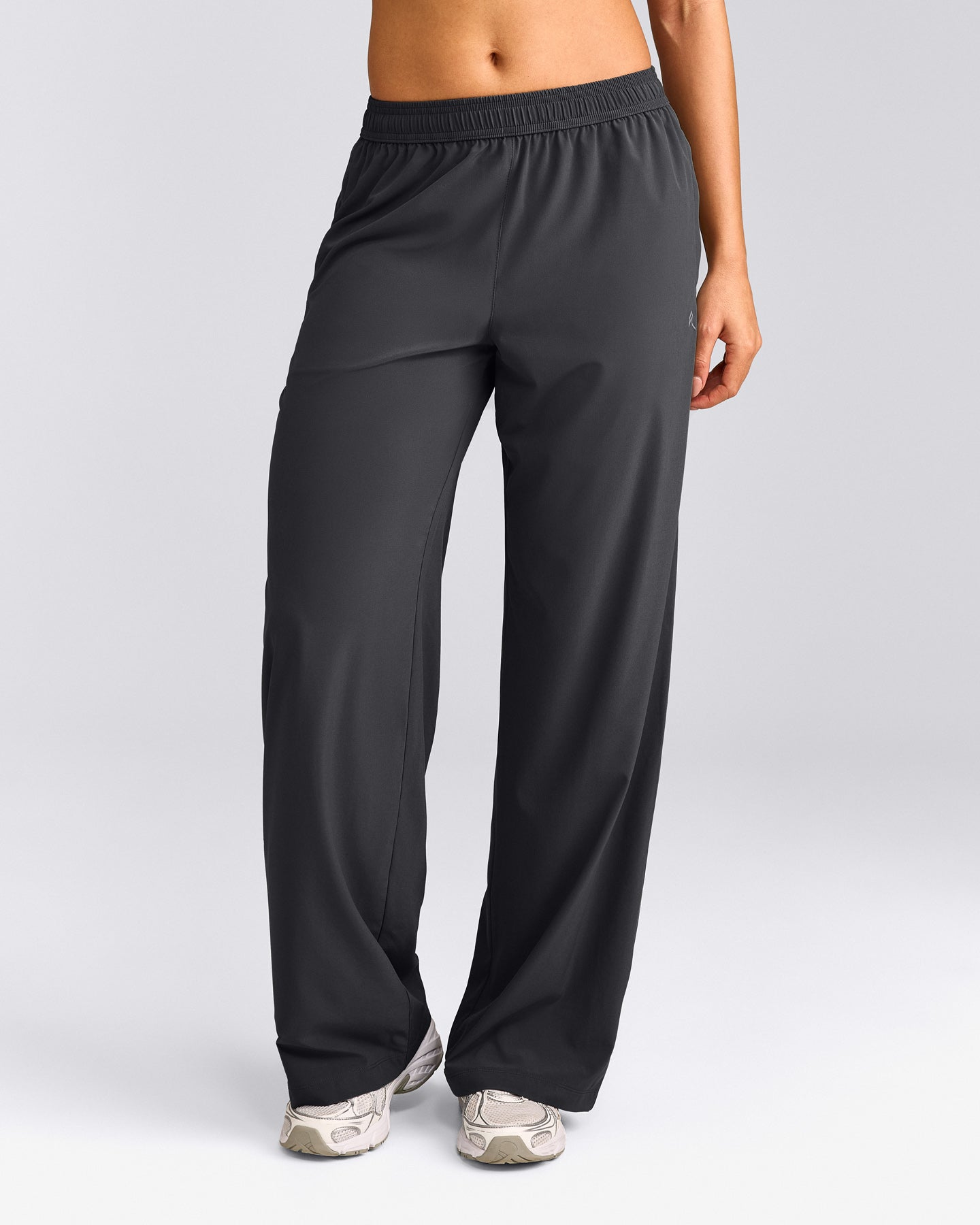 AirMove™ Straight Leg Pants with Reflective Logo | Coal