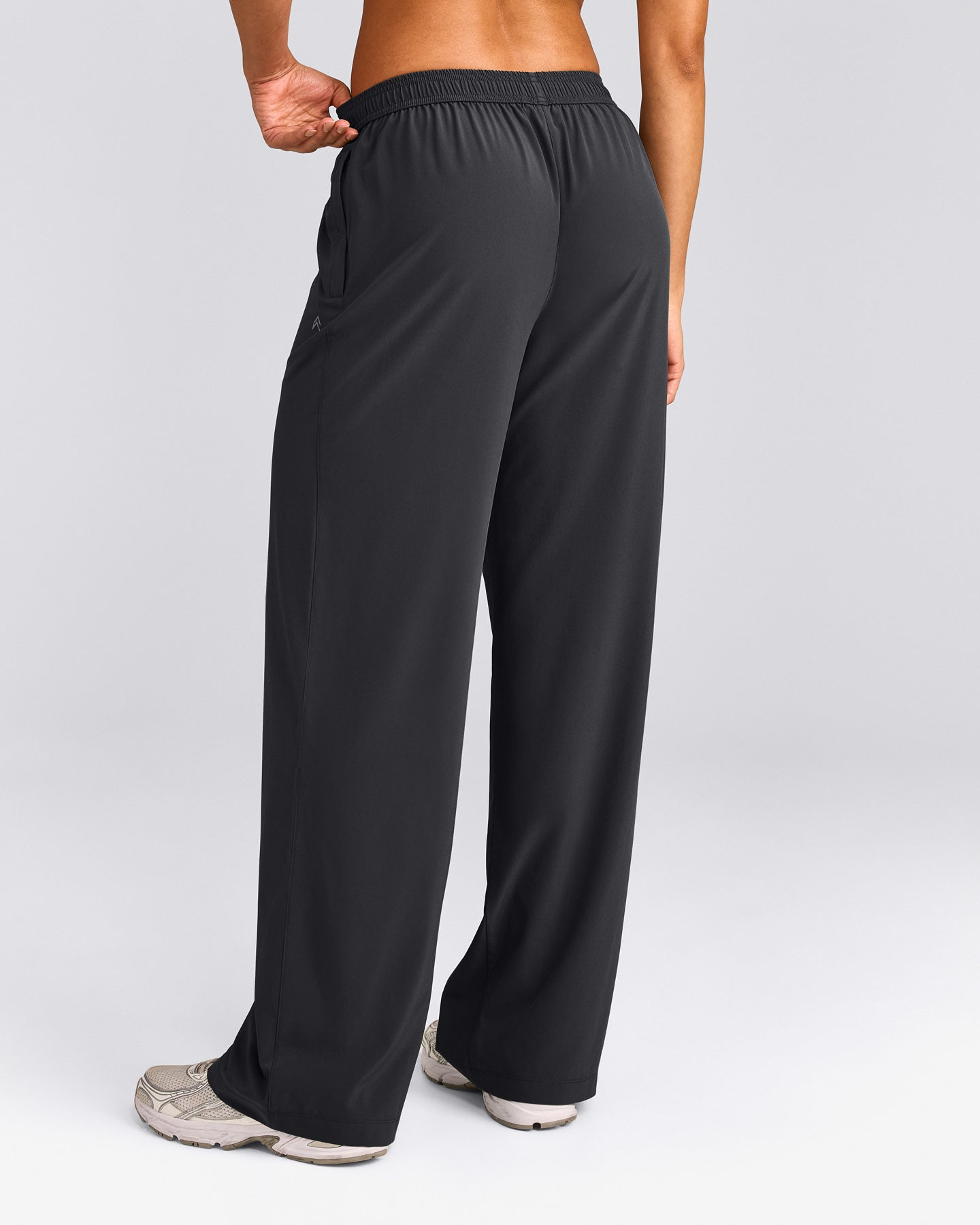 AirMove™ Straight Leg Pants with Reflective Logo | Coal