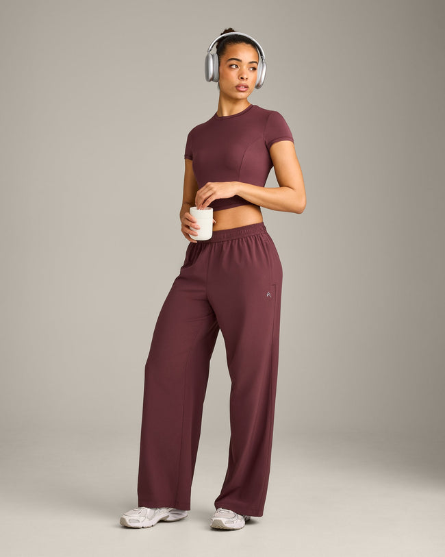 AirMove™ Straight Leg Joggers | Velvet Mocha