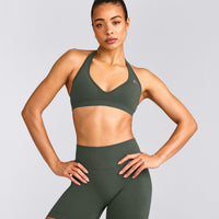 EffortlessLift™ Seamless Halter Neck Sports Bra with Gray Logo | Dark Khaki