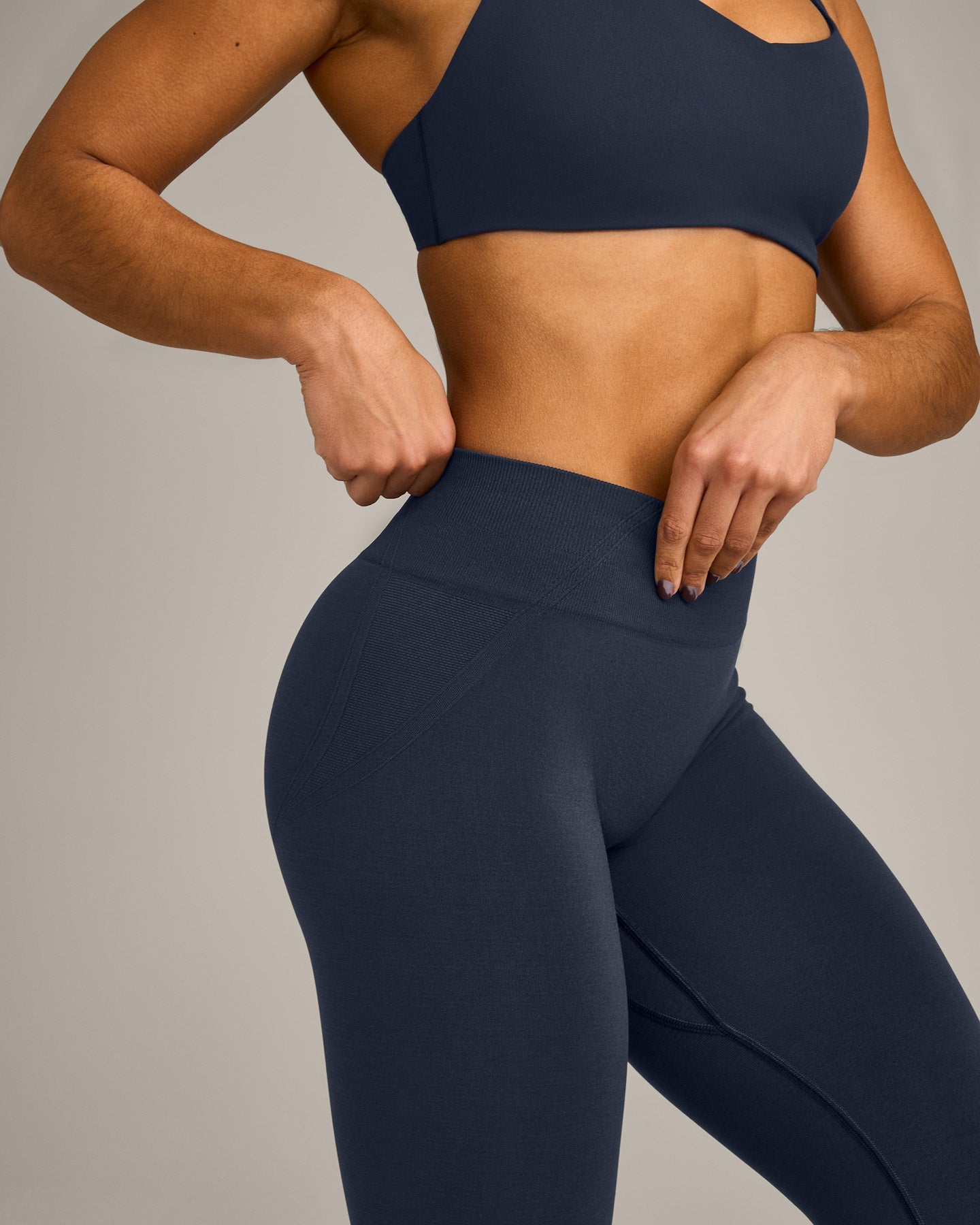 EffortlessLift™ Seamless Mid Rise Leggings with Gray Logo | True Blue