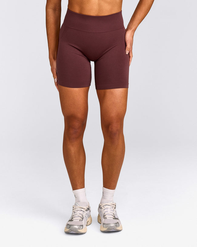 EffortlessLift™ Seamless Mid Rise Shorts with Gray Logo | Velvet Mocha