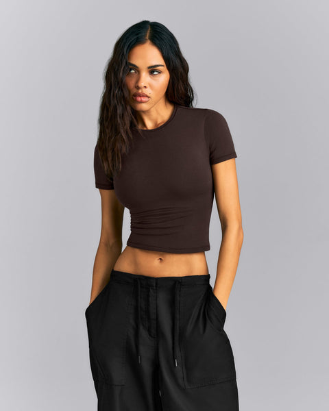 Fitted Cotton Short Sleeve Crew Neck T-Shirt 70% Cocoa | Oner
