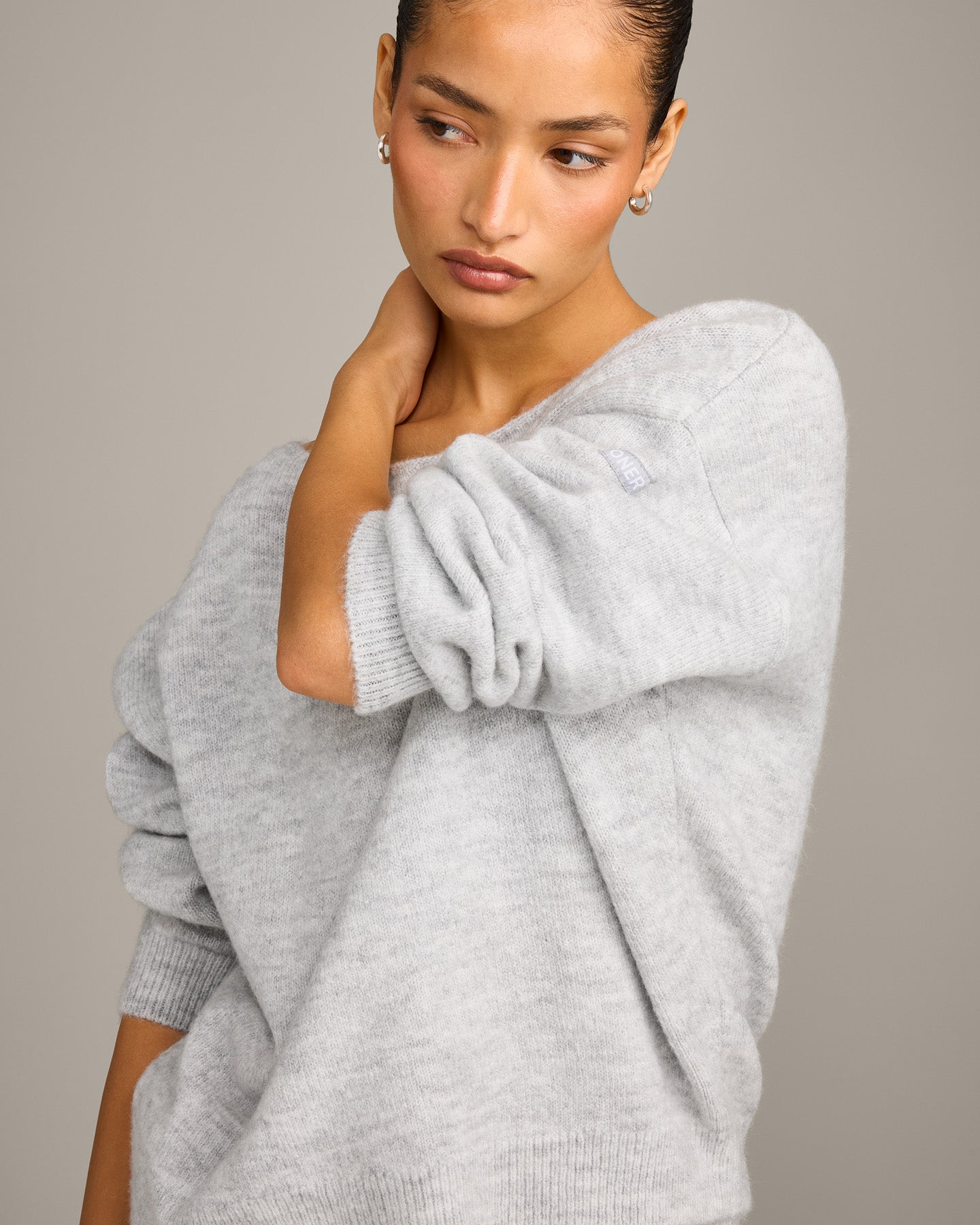 Oversized Knit Off-The-Shoulder Sweater | Light Gray Marl