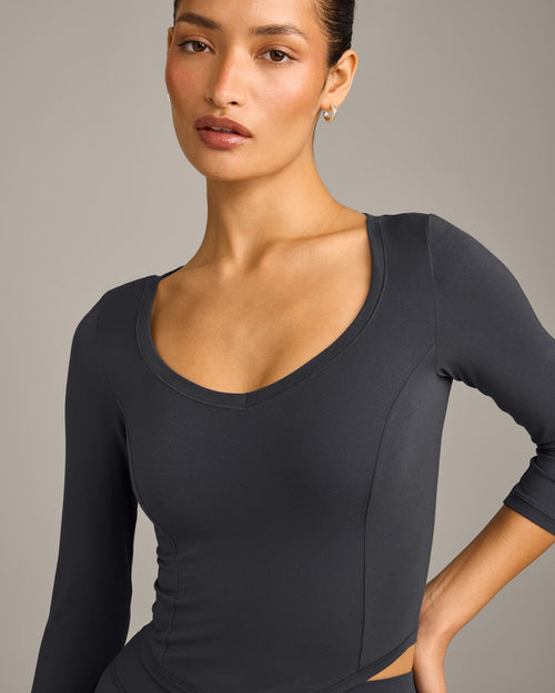 Mellow™ Motion Wide V Neck 3/4 Length Sleeve Mid Top | Coal