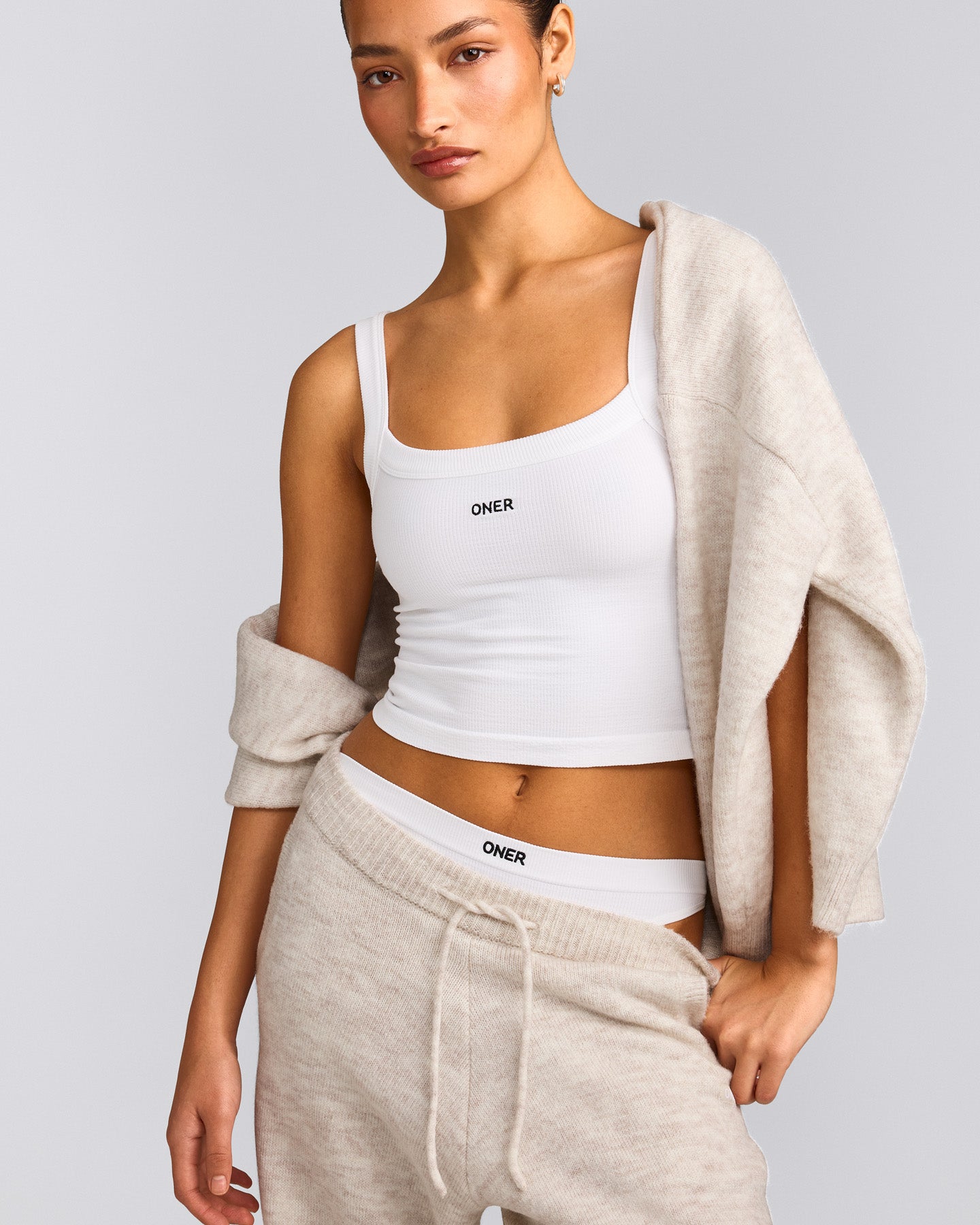 Seamless Scoop Neck Tank Top | White