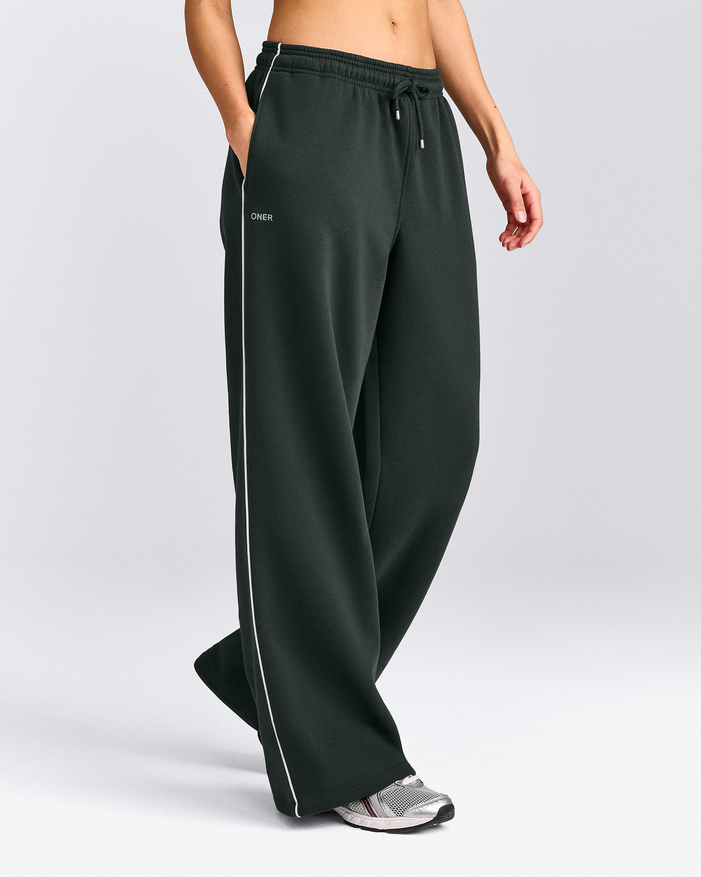 Jersey Tracksuit Straight Leg Sweatpants | Emerald Noir