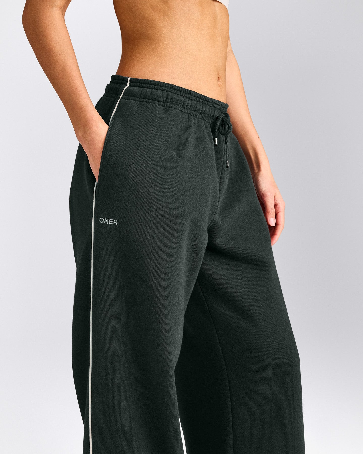 Jersey Tracksuit Straight Leg Sweatpants | Emerald Noir