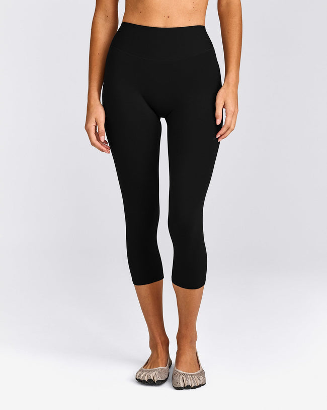 SoftMotion™ 3/4 Length Leggings with Gray Logo | Black