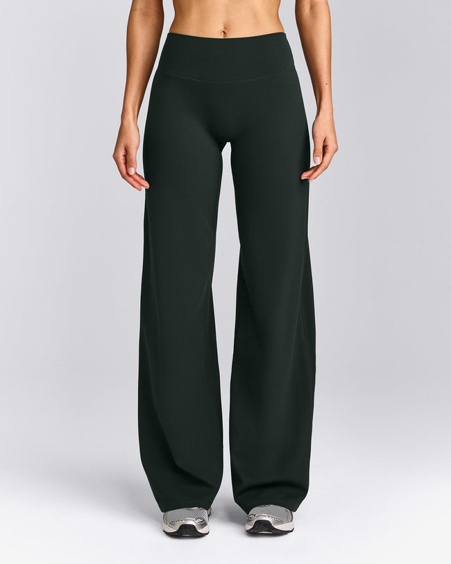 SoftMotion™ Straight Leg Pants with Gray Logo | Emerald Noir