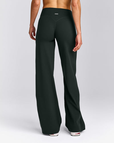 SoftMotion™ Straight Leg Pants with Gray Logo | Emerald Noir