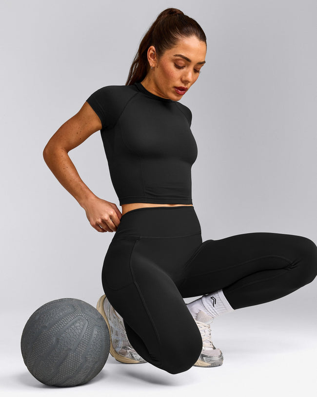 Oner Seamless Fitted Top | Soft Black